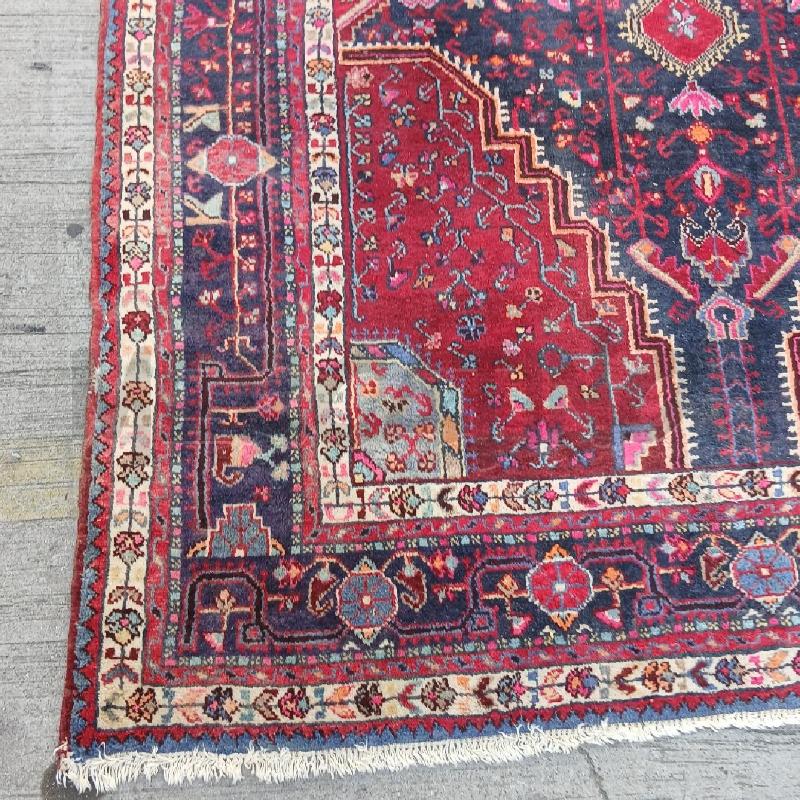 TAPPETO ROSSO DISEGNI ROSA BLU  | Mercatino dell'Usato Roma garbatella 2
