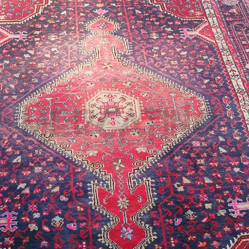 TAPPETO ROSSO DISEGNI ROSA BLU  | Mercatino dell'Usato Roma garbatella 3