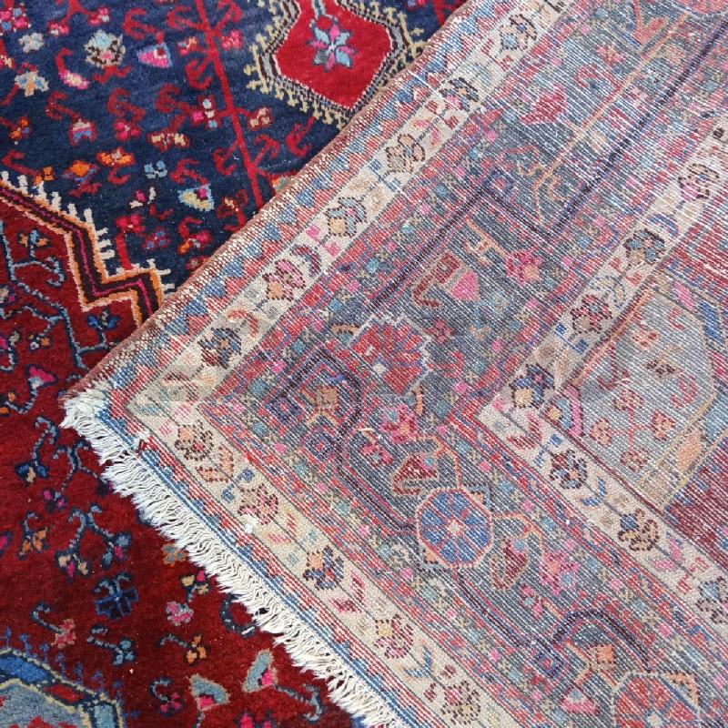TAPPETO ROSSO DISEGNI ROSA BLU  | Mercatino dell'Usato Roma garbatella 5