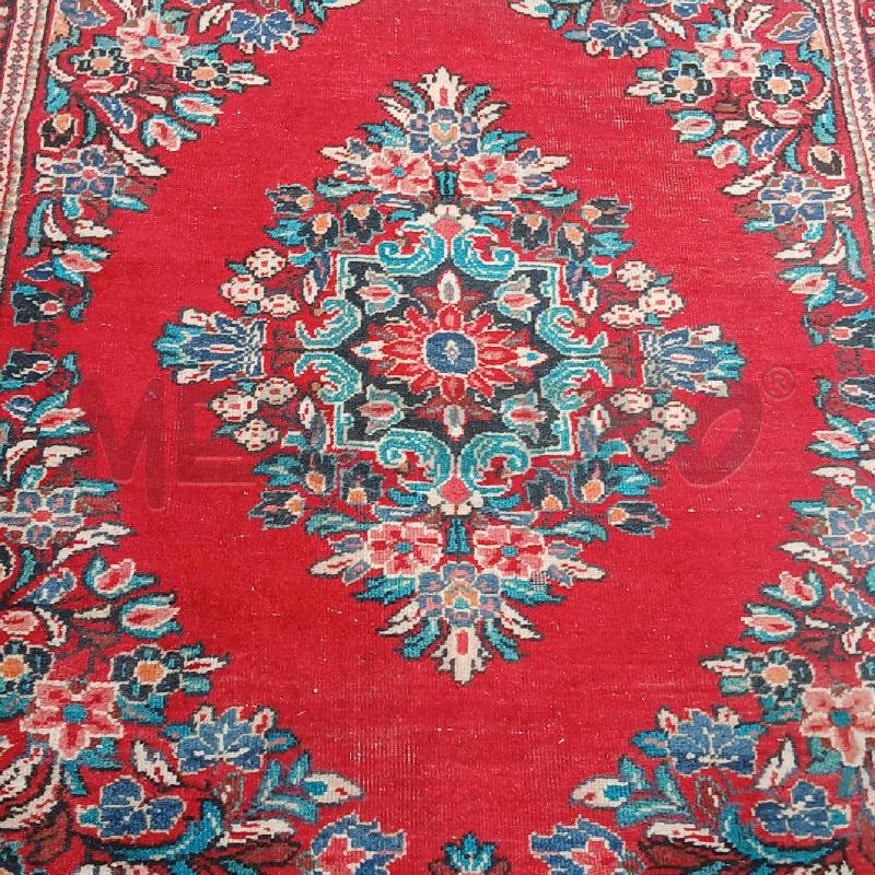 TAPPETO ROSSO FIORI | Mercatino dell'Usato Roma garbatella 3