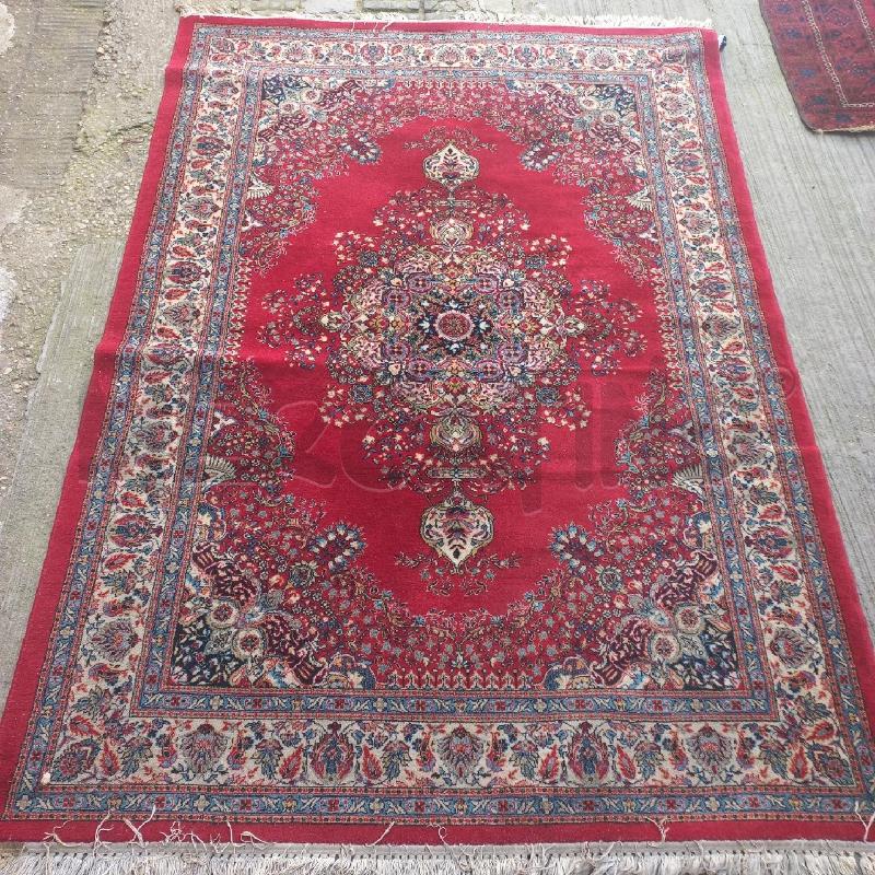 TAPPETO ROSSO GRECA BLU FIORI | Mercatino dell'Usato Roma garbatella 1