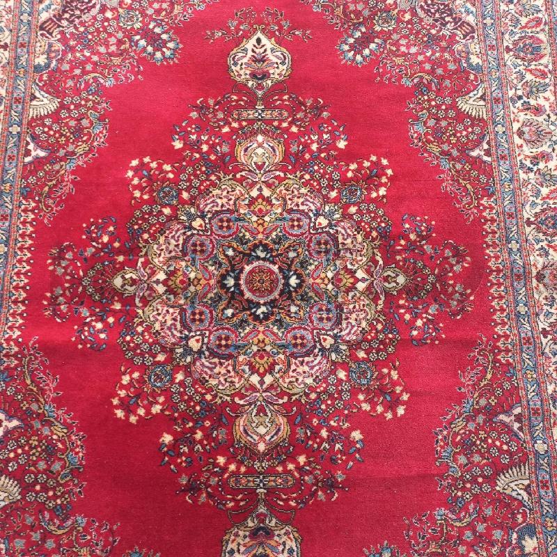TAPPETO ROSSO GRECA BLU FIORI | Mercatino dell'Usato Roma garbatella 2