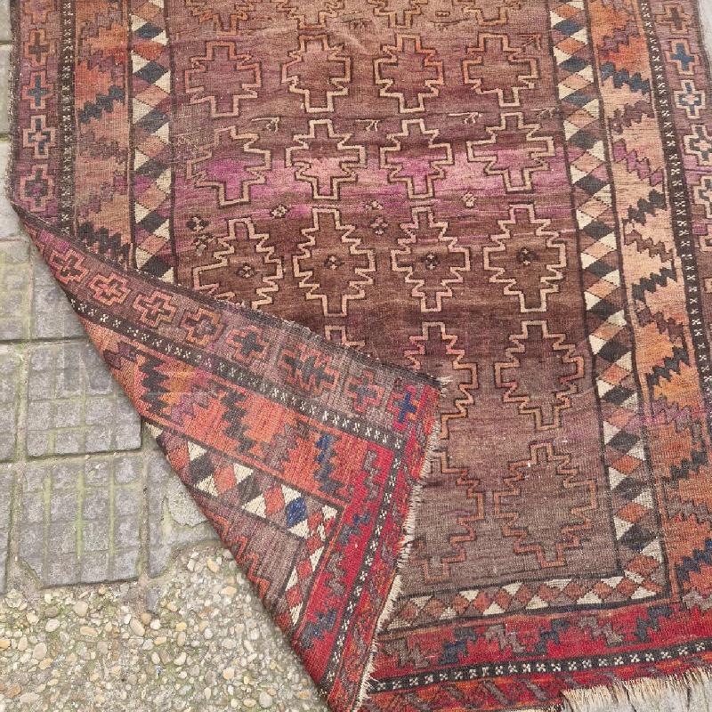 TAPPETO VIOLA DISEGNI ARANCIONI | Mercatino dell'Usato Roma garbatella 4