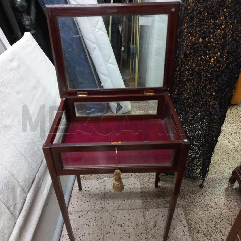 TAVOLINO BACHECA FILO INTARSIO | Mercatino dell'Usato Roma garbatella 2