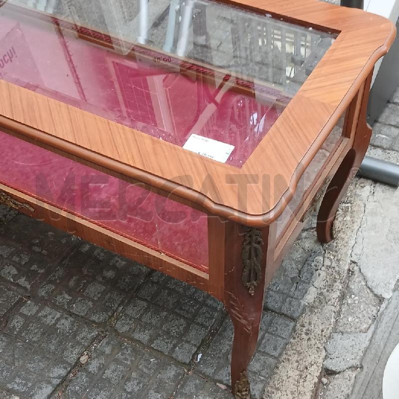 TAVOLINO BACHECA VETRI MOLATI | Mercatino dell'Usato Roma garbatella 3