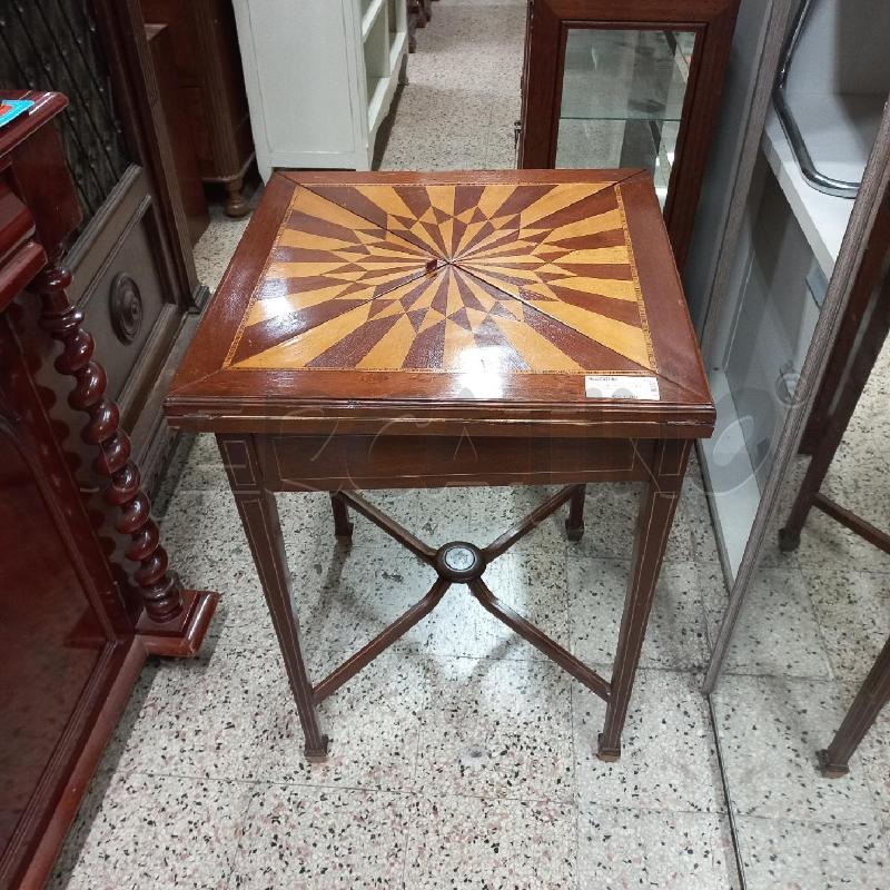 TAVOLINO DA GIOCO INTARSIO DA RIV | Mercatino dell'Usato Roma garbatella 1