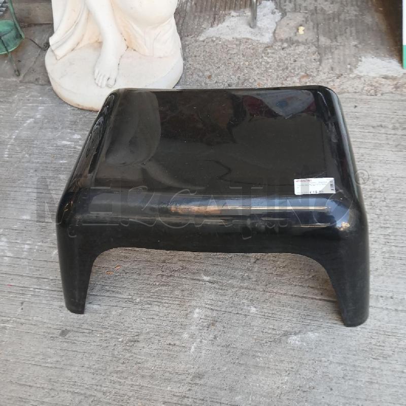 TAVOLINO PLASTICA NERO  | Mercatino dell'Usato Roma garbatella 1