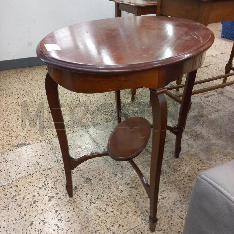 TAVOLO OAVLE NOCE | Mercatino dell'Usato Roma garbatella 2