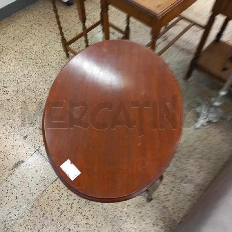 TAVOLO OAVLE NOCE | Mercatino dell'Usato Roma garbatella 3