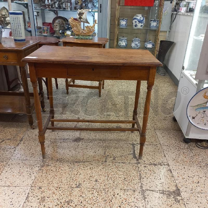 TAVOLO RETT.NOCE 1 CASSETTO | Mercatino dell'Usato Roma garbatella 2