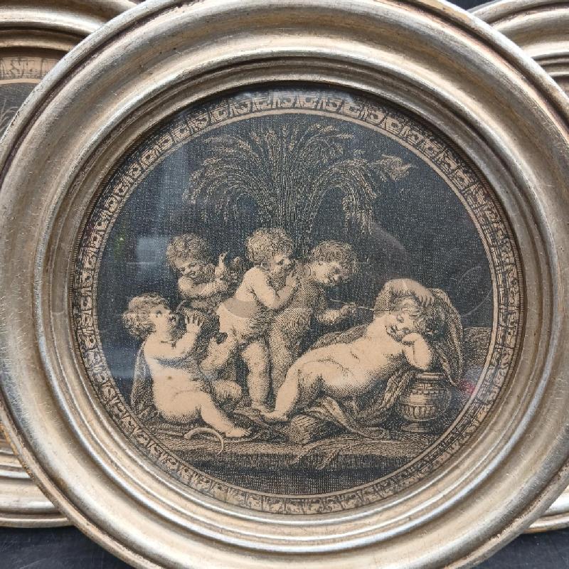 TRIS INCISIONI TONDE NEOCLASSICHE | Mercatino dell'Usato Roma garbatella 4