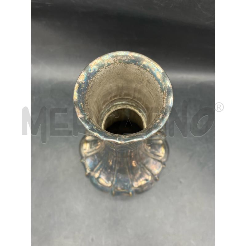 VASO ANTICO METALLO LAVORATO 2MAN | Mercatino dell'Usato Roma garbatella 2
