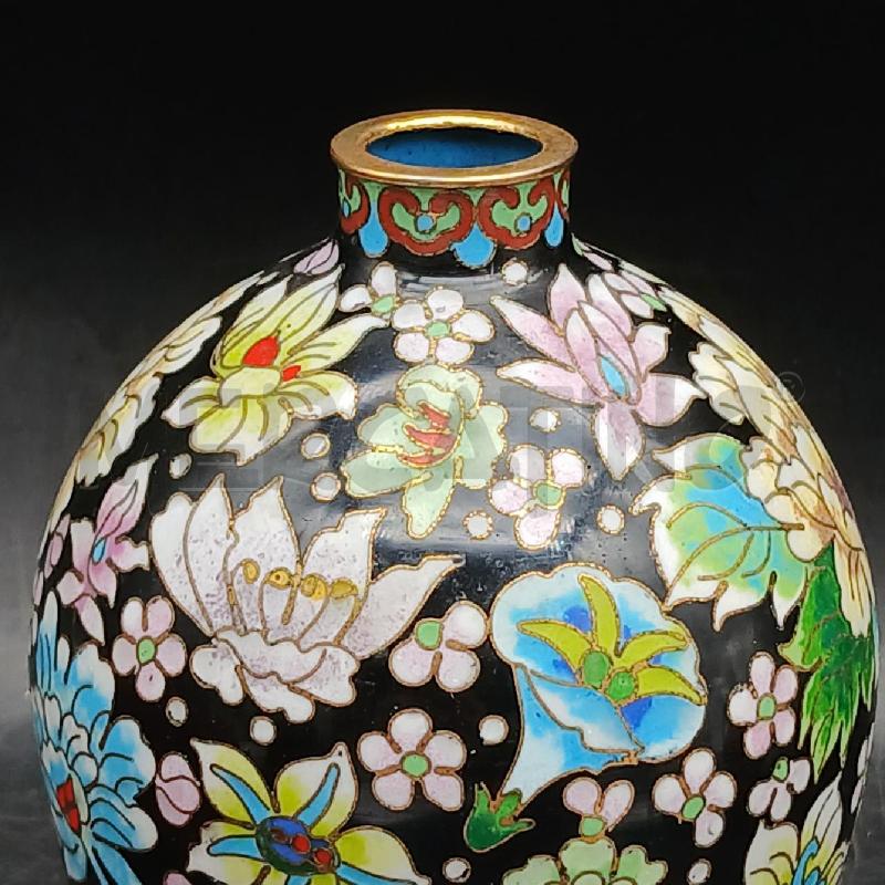 VASO ORIENTALE NERO FIORI | Mercatino dell'Usato Roma garbatella 2