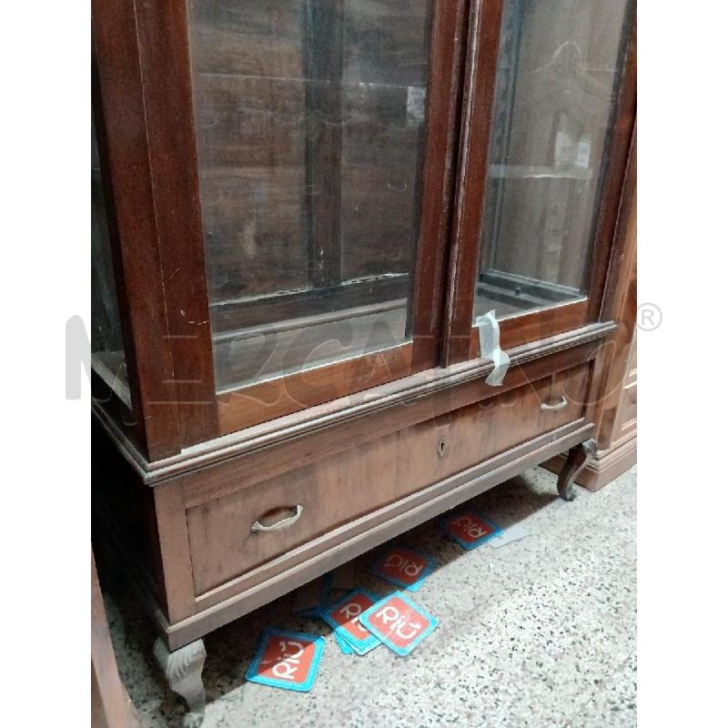VETRINA 2 ANTE VETRO + 1 CASSETTO  | Mercatino dell'Usato Roma garbatella 3