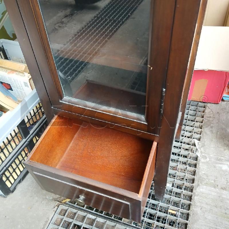 VETRINA ARTE POVERA 1ANTA 1CASSETTO | Mercatino dell'Usato Roma garbatella 2