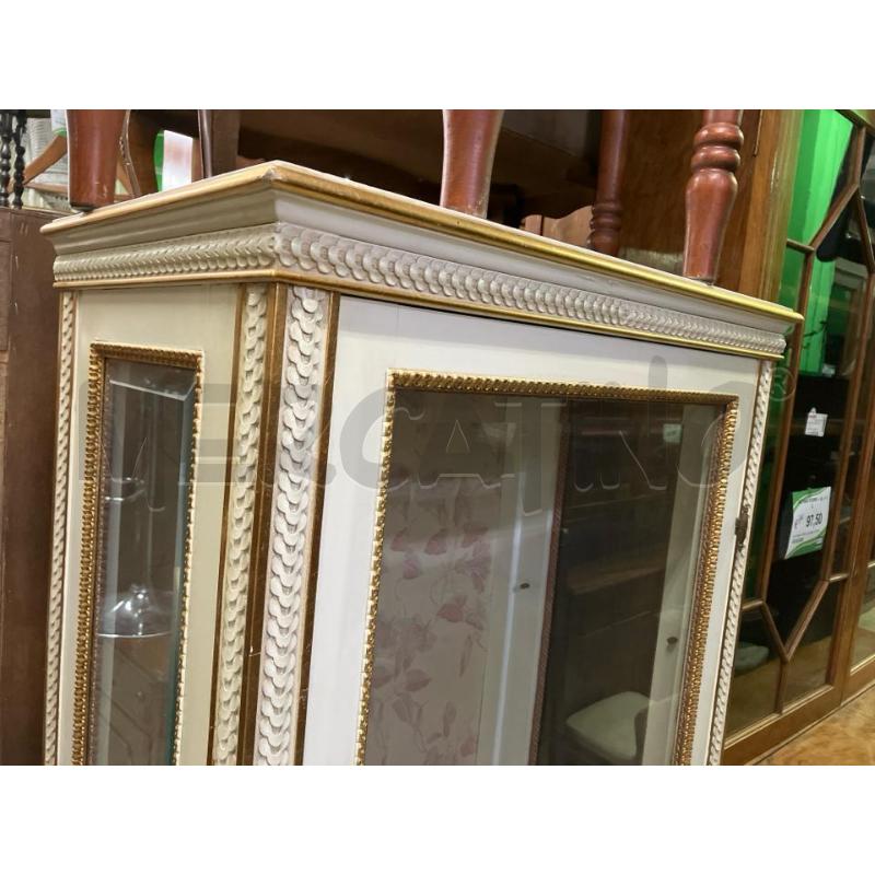 VETRINA BIANCA 1ANTA VETRO DECORO DORATO | Mercatino dell'Usato Roma garbatella 4
