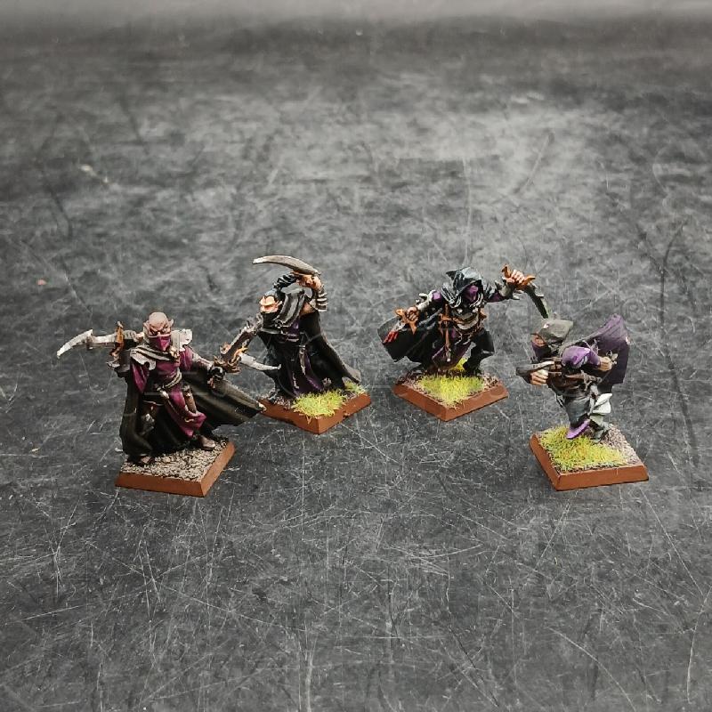 WARHAMMER 4 ASSASSINI EROI  | Mercatino dell'Usato Roma garbatella 1