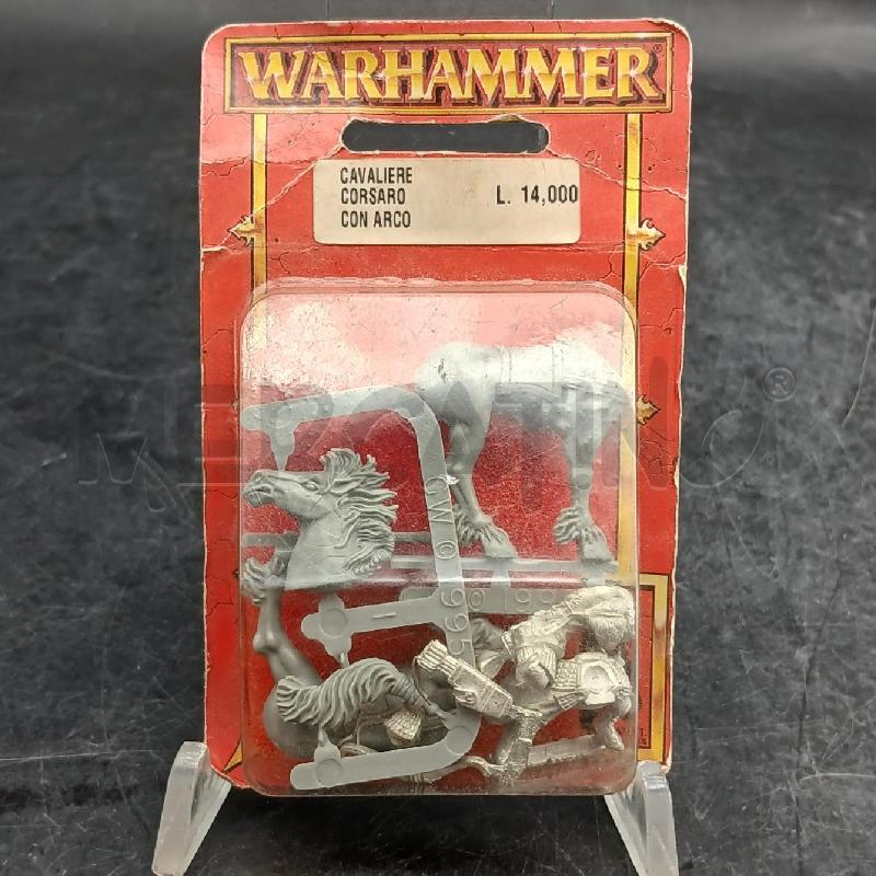 WARHAMMER CAVALIERE CORSARO CON ARCO  | Mercatino dell'Usato Roma garbatella 1