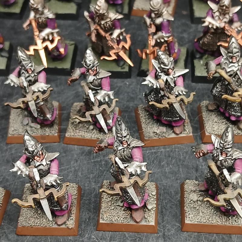 WARHAMMER LOTTO ELFI OSCURI 28 PZ  | Mercatino dell'Usato Roma garbatella 2