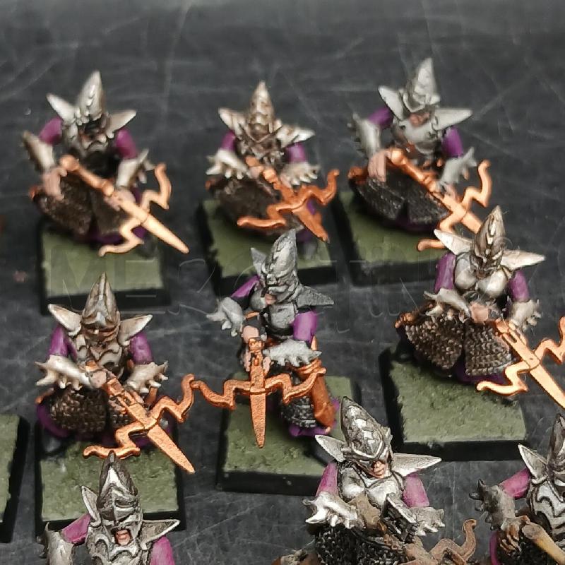 WARHAMMER LOTTO ELFI OSCURI 28 PZ  | Mercatino dell'Usato Roma garbatella 3