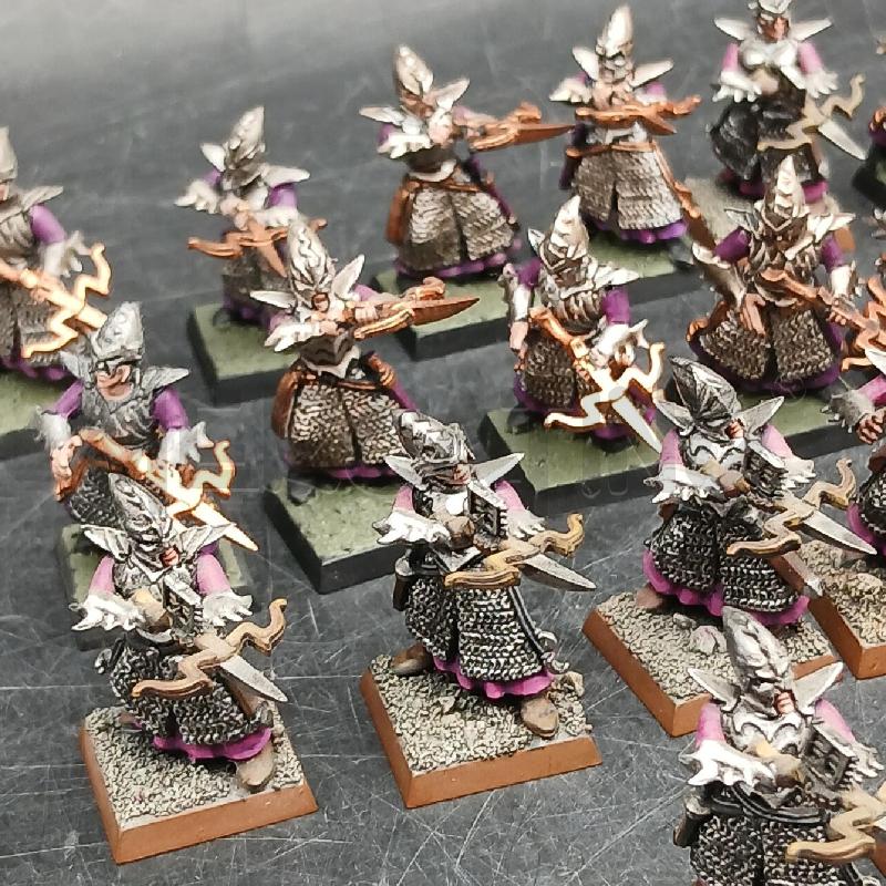WARHAMMER LOTTO ELFI OSCURI 28 PZ  | Mercatino dell'Usato Roma garbatella 4