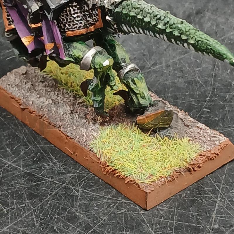 WARHAMMER SUPREME SORCERESS BASETTA  | Mercatino dell'Usato Roma garbatella 4