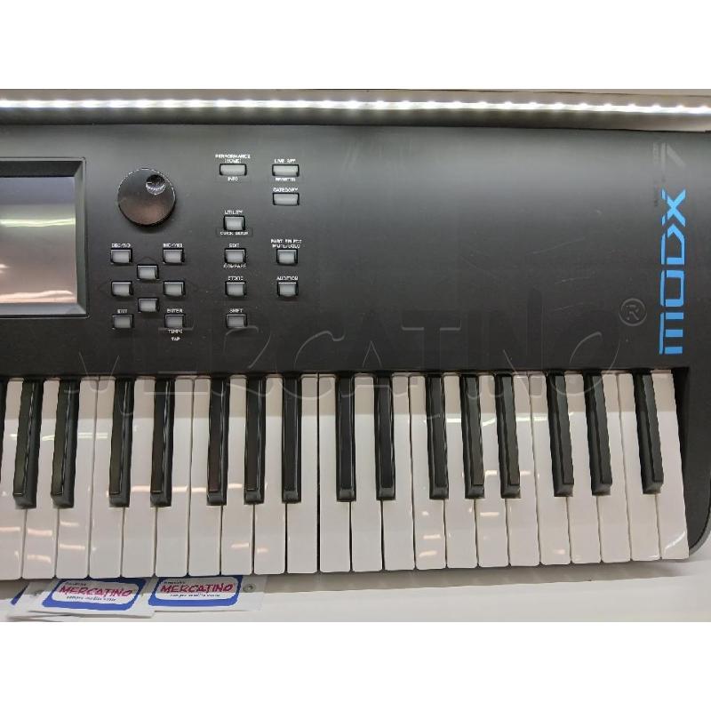 YAMAHA MODX7 SINTETIZZATORE 76 TASTI | Mercatino dell'Usato Roma garbatella 3