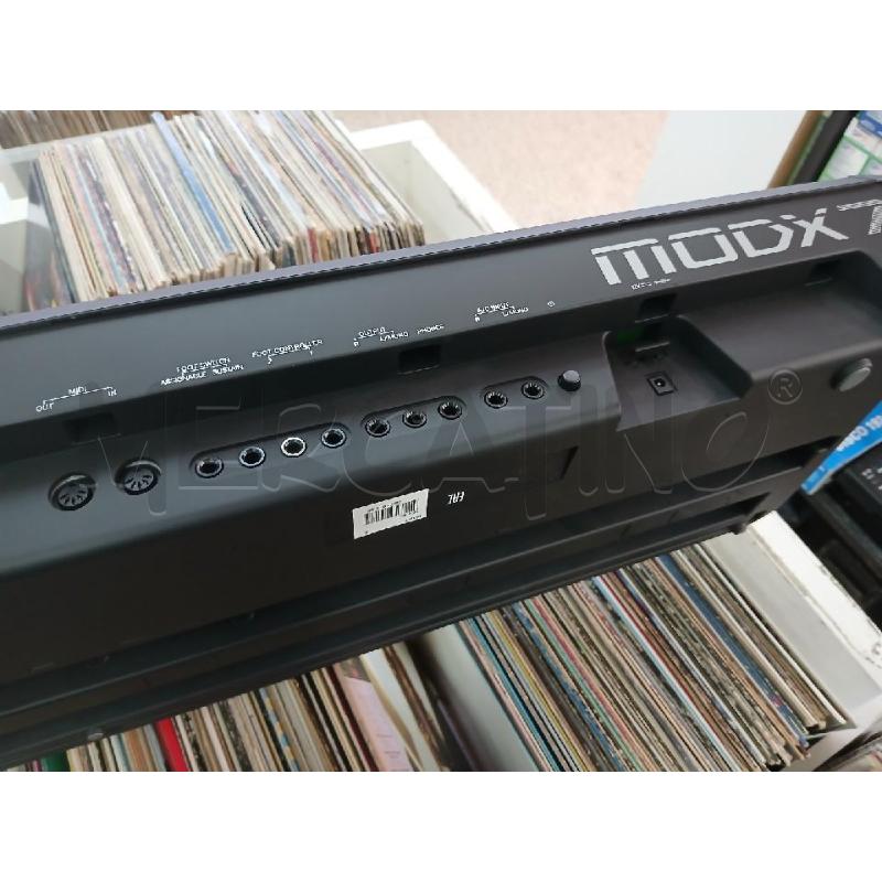 YAMAHA MODX7 SINTETIZZATORE 76 TASTI | Mercatino dell'Usato Roma garbatella 4