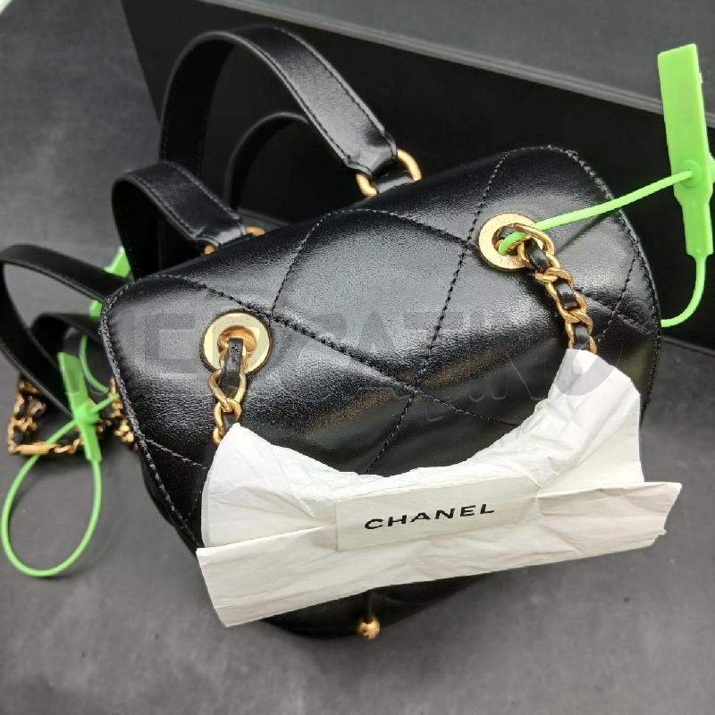 ZAINO D CHANEL DUMA PELLE NERO DET DORATO  | Mercatino dell'Usato Roma garbatella 4