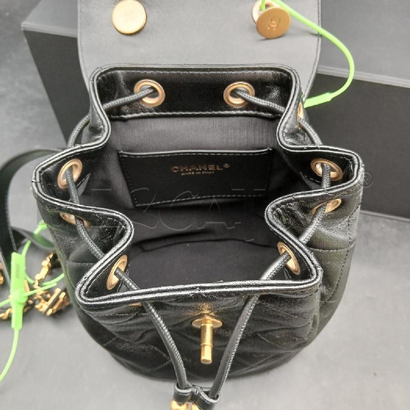 ZAINO D CHANEL DUMA PELLE NERO DET DORATO  | Mercatino dell'Usato Roma garbatella 5