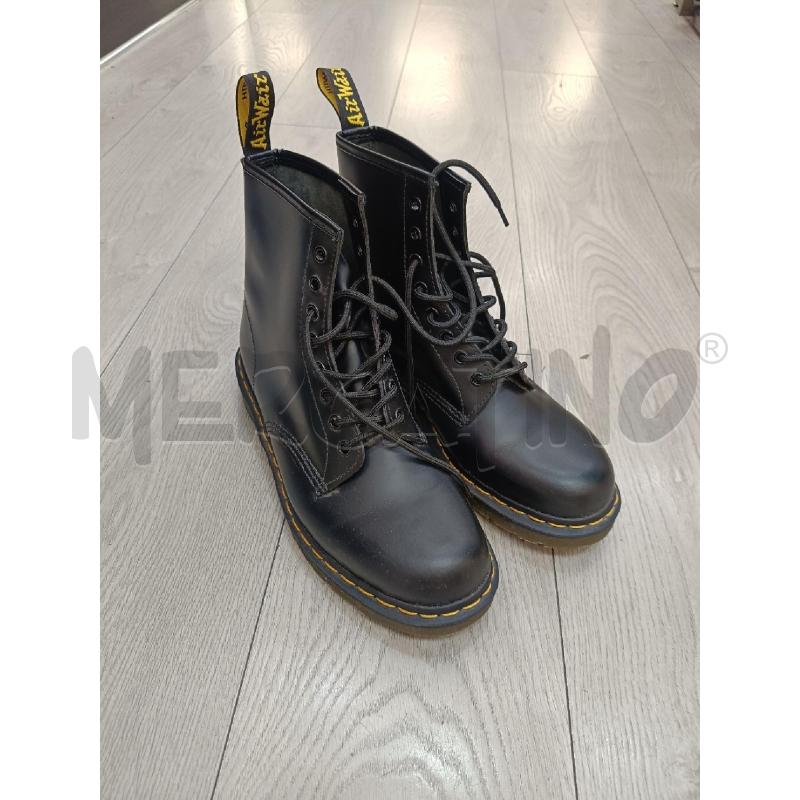 ANFIBI UOMO DR MARTENS NERI | Mercatino dell'Usato Roma gregorio vii 1