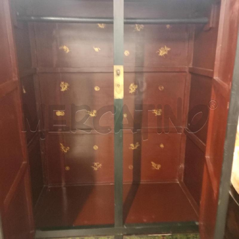 ARMADIO ORIENTALE CON DECORAZIONE RILIEVI | Mercatino dell'Usato Roma gregorio vii 4