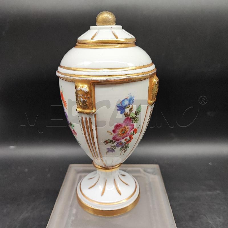 BASE LAMPADA CAPODIMONTE FIORI DEC DORATI | Mercatino dell'Usato Roma gregorio vii 1