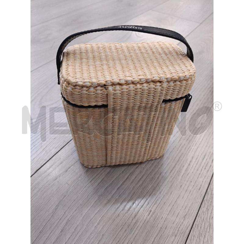 BEAUTY CASE CHANEL LES BEIGE IN RAFIA BEIGE  | Mercatino dell'Usato Roma gregorio vii 4