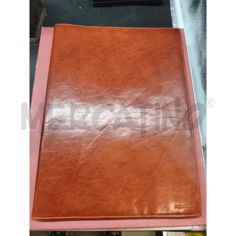 BLOCCO PELLE MARRONE PIQUADRO  | Mercatino dell'Usato Roma gregorio vii 1