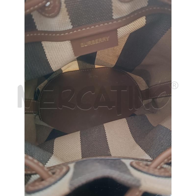 BORSA BURBERRY SECCHIELLO CHECK BEIGE COD. CNSUPLEA5DON 8084045 | Mercatino dell'Usato Roma gregorio vii 3