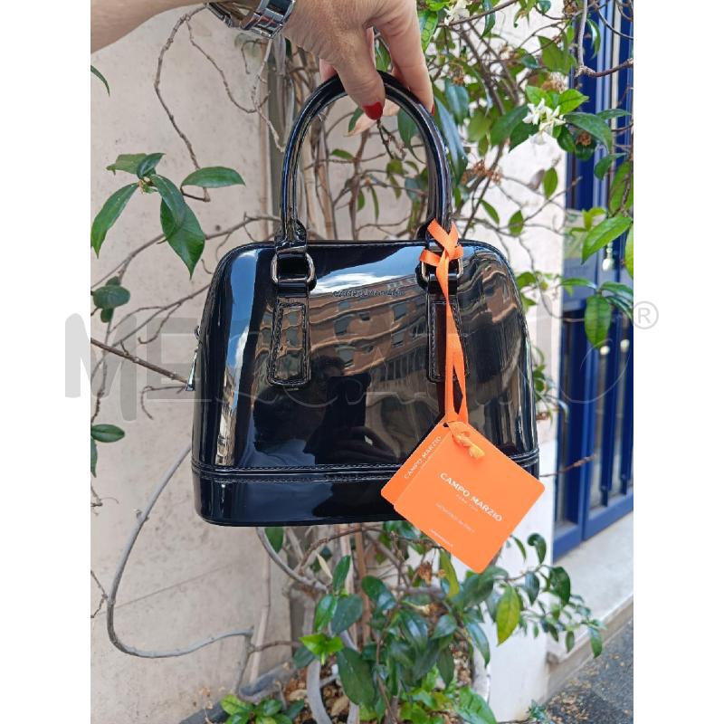 BORSA CAMPO MARZIO CARRIE BAG NERA LUCIDA  | Mercatino dell'Usato Roma gregorio vii 1