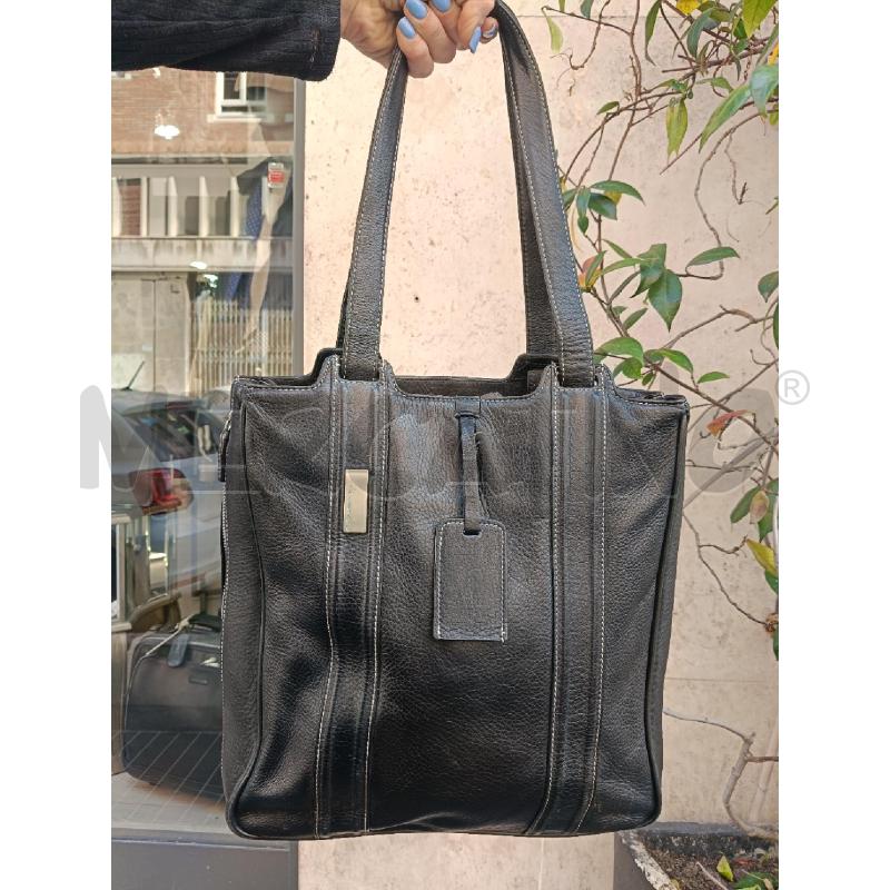 BORSA DONNA PIQUADRO NERA | Mercatino dell'Usato Roma gregorio vii 1
