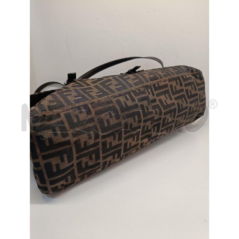 BORSA FENDI CANVAS ZUCCA COD.2579 8BR205 029 | Mercatino dell'Usato Roma gregorio vii 2