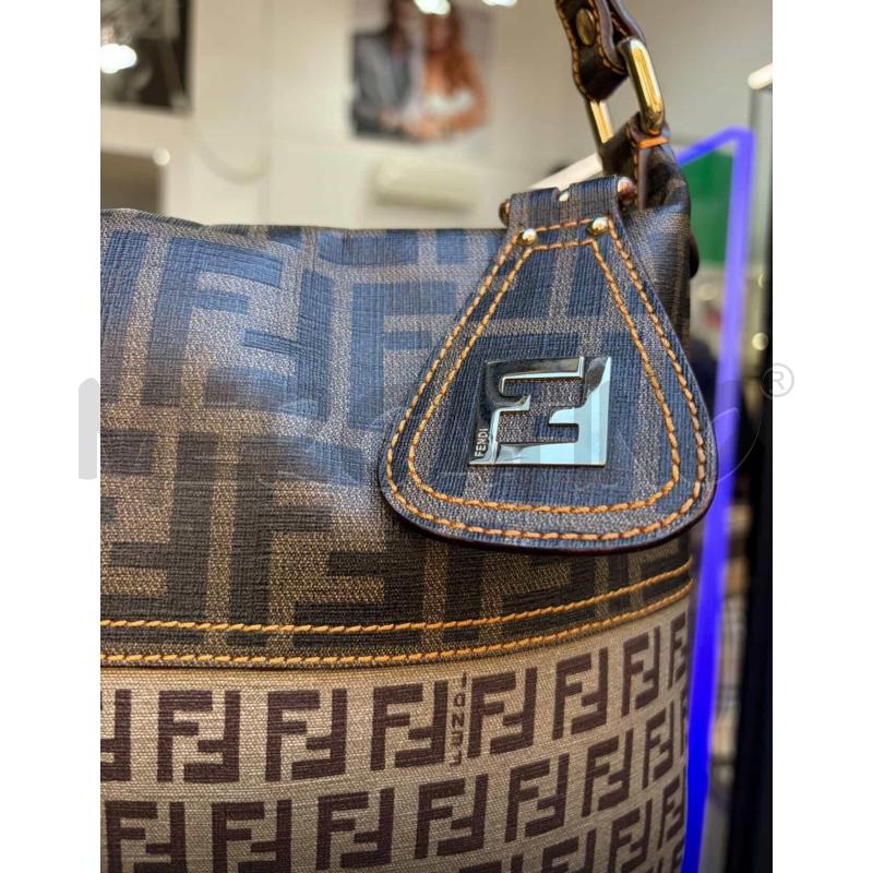BORSA FENDI FANTASIA ZUCCHINO BICOLORE | Mercatino dell'Usato Roma gregorio vii 2