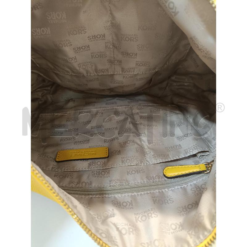 BORSA MICHAEL KORS GIALLA LOGO DORATO TASCA FRONTALE | Mercatino dell'Usato Roma gregorio vii 4