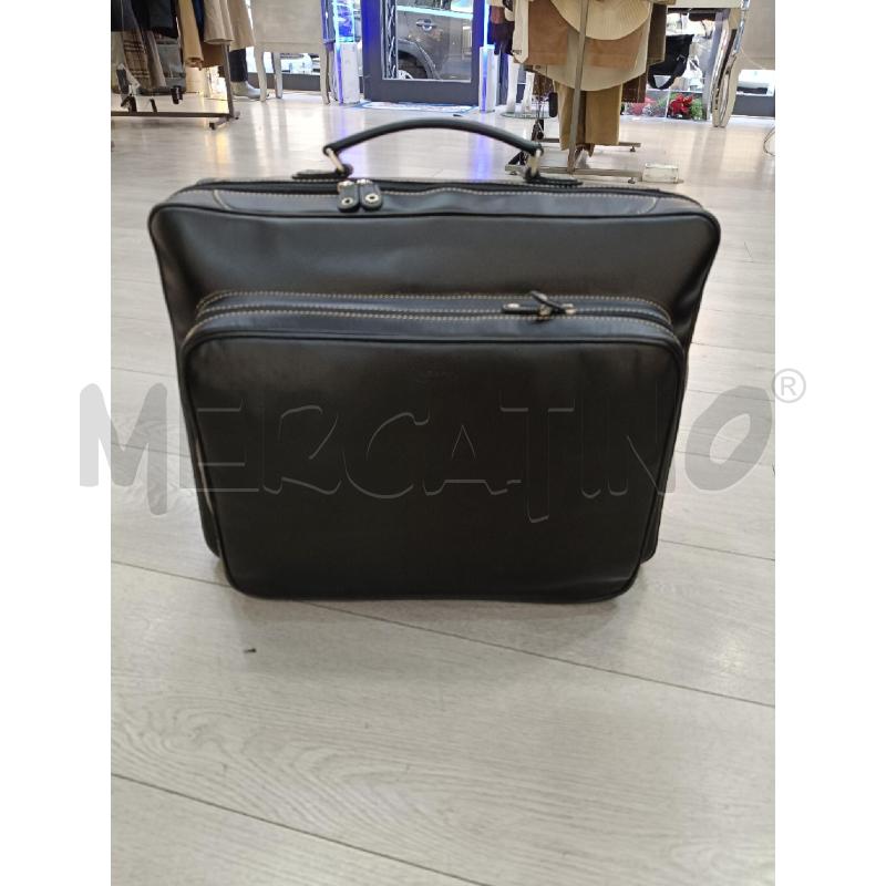 BORSA TRAMONTANO 48H IN PELLE NERA IMPUNTURE A CONTRASTO | Mercatino dell'Usato Roma gregorio vii 1