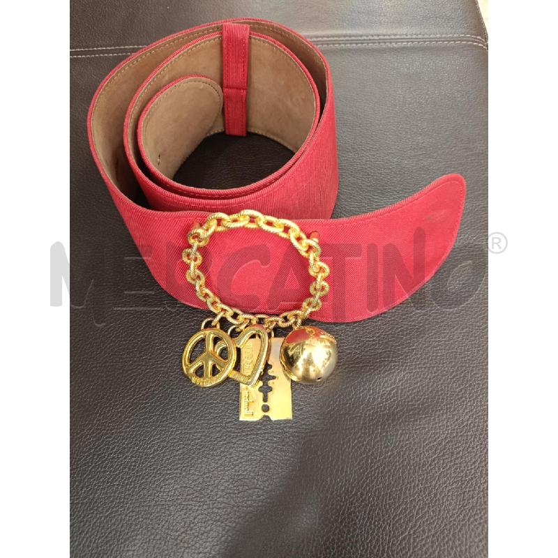 CINTURA MOSCHINO ROSSO CAMOSCIO CHARMS DORATI | Mercatino dell'Usato Roma gregorio vii 1