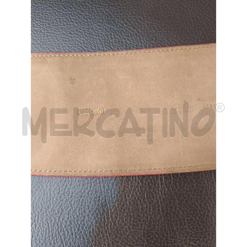 CINTURA MOSCHINO ROSSO CAMOSCIO CHARMS DORATI | Mercatino dell'Usato Roma gregorio vii 3