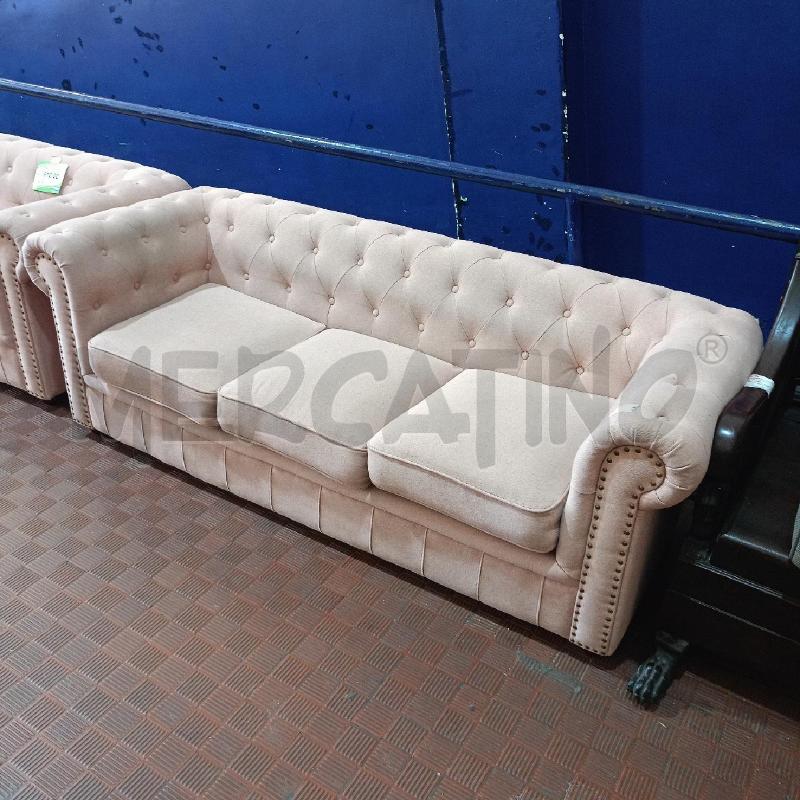 DIVANO 3 POSTI ROSA | Mercatino dell'Usato Roma gregorio vii 2