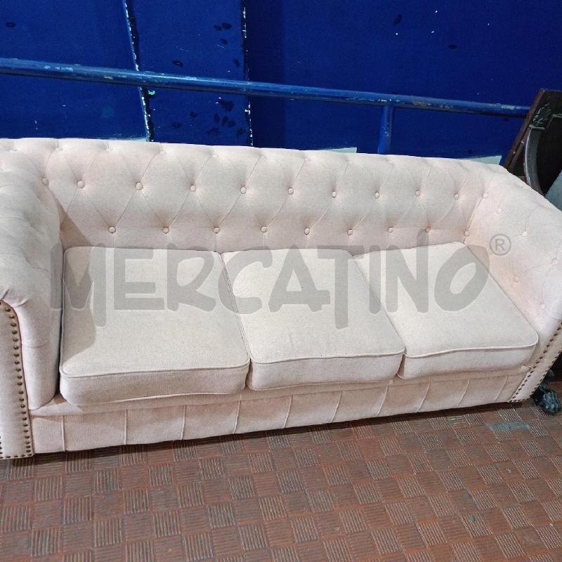 DIVANO 3 POSTI ROSA | Mercatino dell'Usato Roma gregorio vii 4