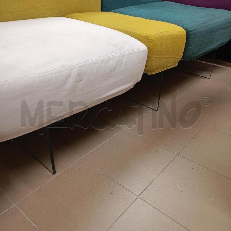 DIVANO LAGO ZAMPE VETRO MULTICOLORE | Mercatino dell'Usato Roma gregorio vii 2