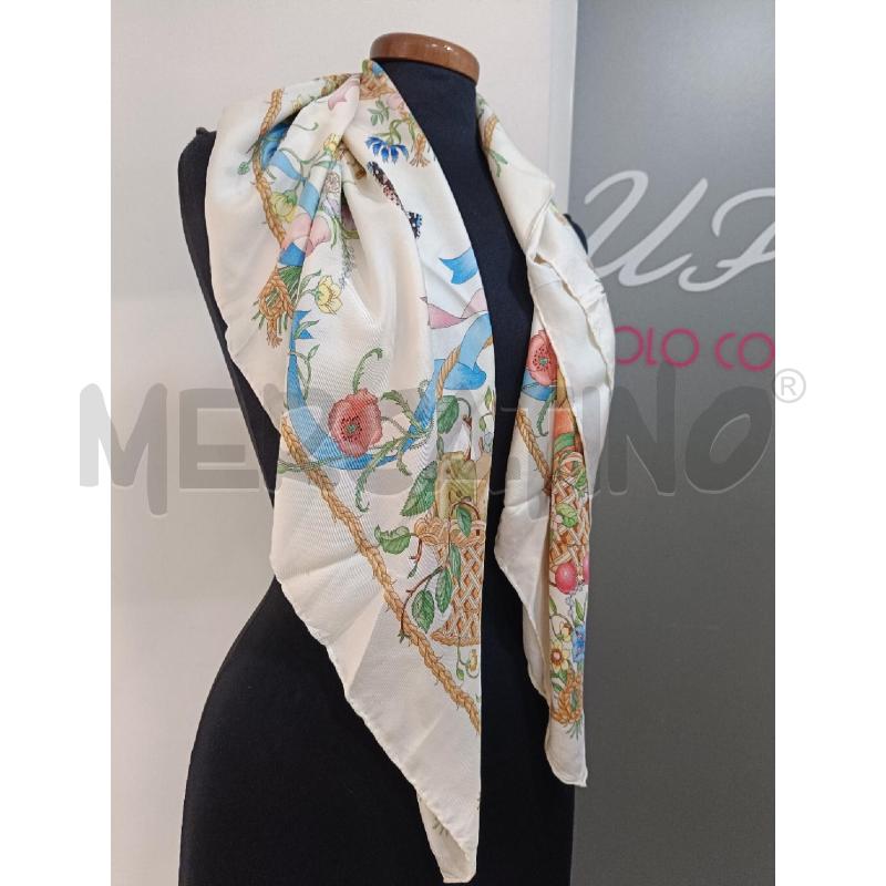 FOULARD GUCCI STAMPA FIORI FRUTTA V.ACCORNERO  | Mercatino dell'Usato Roma gregorio vii 2