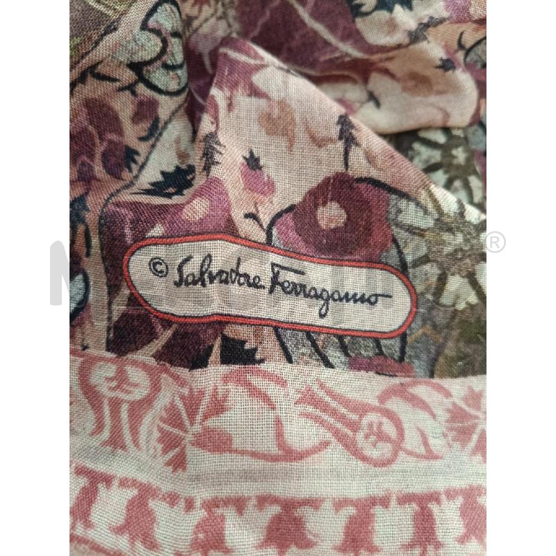 FOULARD SALVATORE FERRAGAMO FANTASIA ROSA VERDE | Mercatino dell'Usato Roma gregorio vii 4