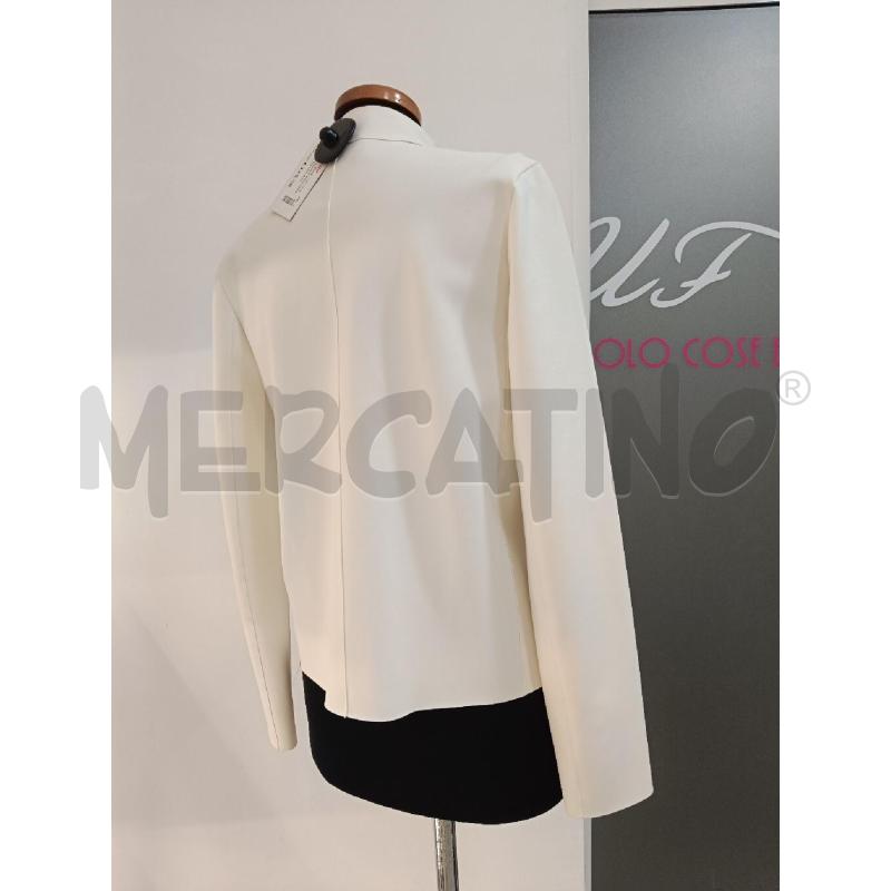 GIACCA DONNA EMPORIO ARMANI PANNA BOTTONI A SCOMPARSA | Mercatino dell'Usato Roma gregorio vii 3